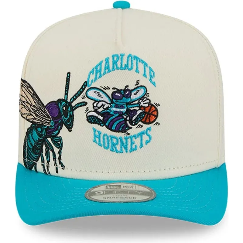 beige-und-blaue-gebogene-snapback-kappe-9fifty-a-frame-precurved-hardwood-classics-der-charlotte-hornets-nba-von-new-era