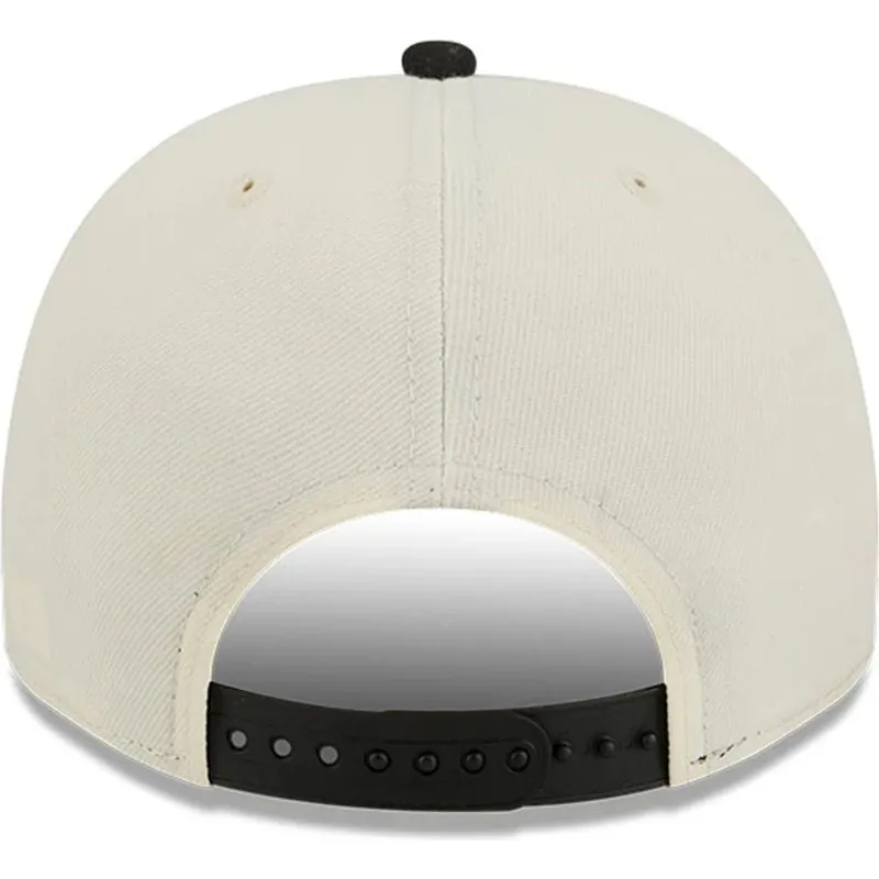 siltovka-zaoblena-cierna-snapback-9fifty-a-frame-precurved-hardwood-classics-toronto-raptors-nba-new-era siltovka-zaoblena-cierna-snapback-9fifty-a-frame-precurved-hardwood-classics-toronto-raptors-nba-new-era