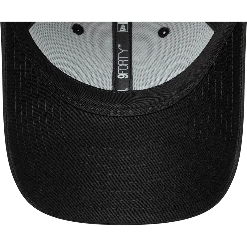 cap-zaoblena-black-snapback-9forty-ajustable-fc-barcelona-laliga-new-era cap-zaoblena-black-snapback-9forty-ajustable-fc-barcelona-laliga-new-era