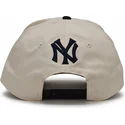siltovka-zaoblena-bezova-snapback-rise-structured-new-york-yankees-mlb-nike