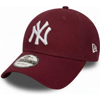 Šiltovka zaoblená červená nastaviteľný cardenal 9FORTY Essential New York Yankees MLB New Era