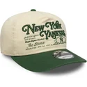 siltovka-zaoblena-bezova-nastavitelny-19twenty-washed-graphic-new-york-yankees-mlb-new-era