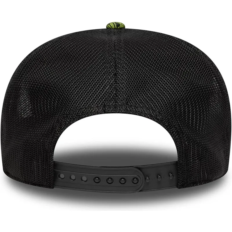 siltovky-zaoblena-kamionista-cierna-snapback-9seventy-stretch-snap-all-over-print-valentino-rossi-vr46-motogp-new-era