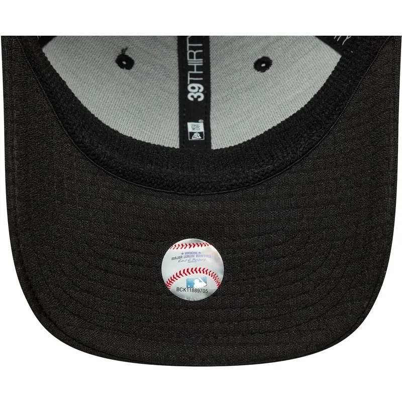 cap-zaoblena-black-ajustada-39thirty-stretch-mesh-new-york-yankees-mlb-new-era