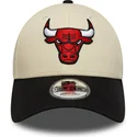 new-era-curved-brim-9forty-colour-block-chicago-bulls-nba-beige-and-black-adjustable-cap