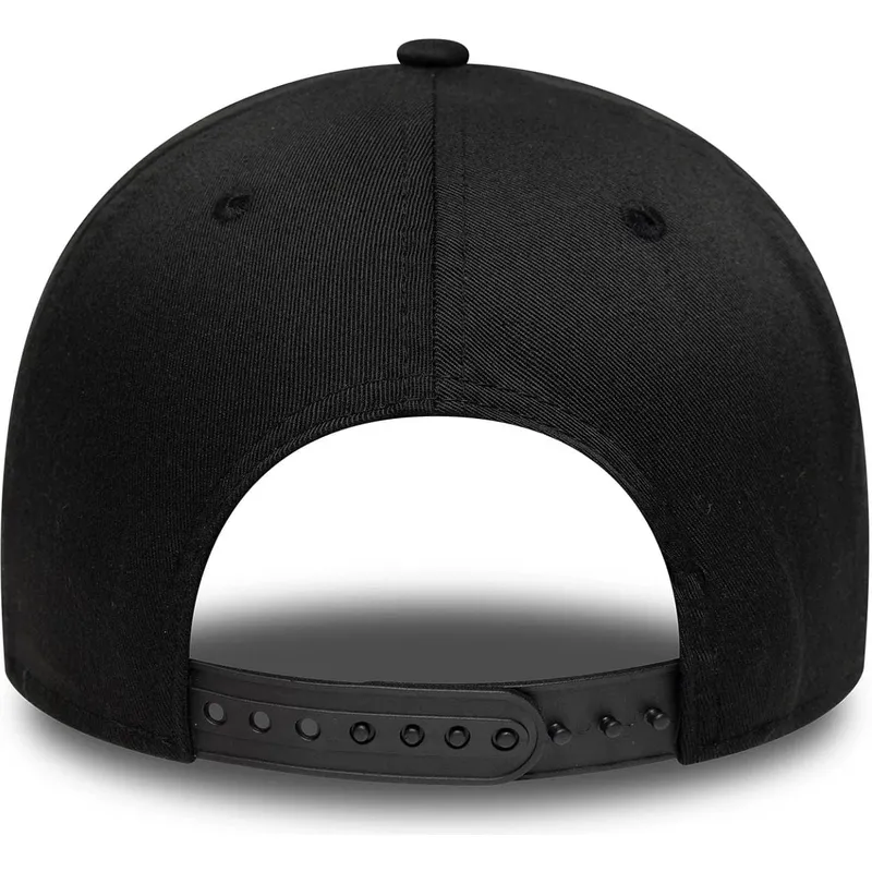 siltovka-zaoblena-cierna-snapback-9forty-metallic-new-york-yankees-mlb-new-era