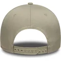 cap-zaoblena-beige-snapback-9forty-metallic-los-angeles-lakers-nba-new-era