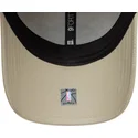 cap-zaoblena-beige-snapback-9forty-metallic-los-angeles-lakers-nba-new-era