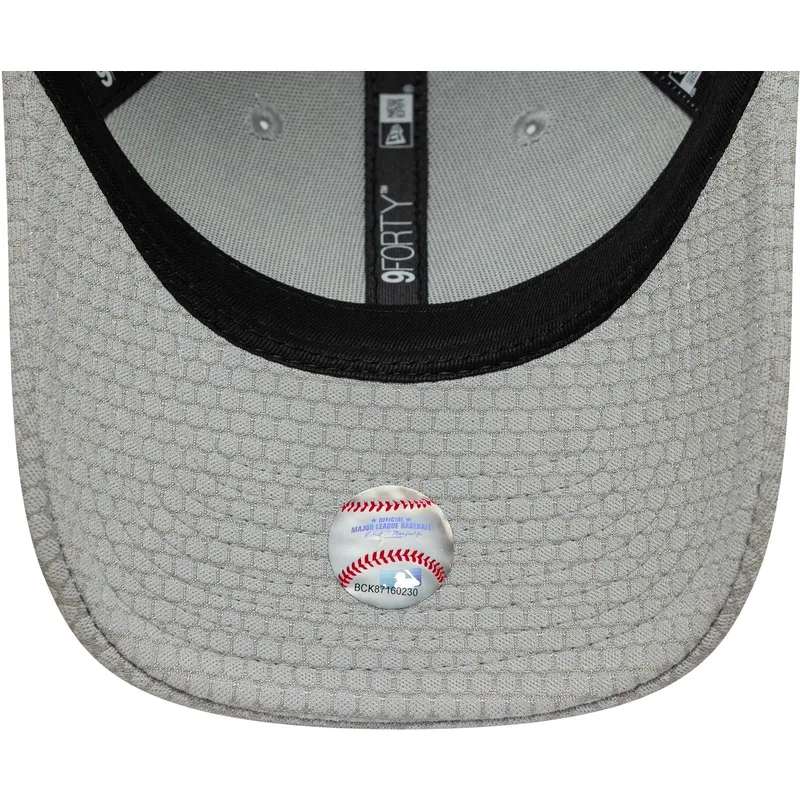 cap-zaoblena-gray-snapback-9forty-mesh-flawless-new-york-yankees-mlb-new-era cap-zaoblena-gray-snapback-9forty-mesh-flawless-new-york-yankees-mlb-new-era