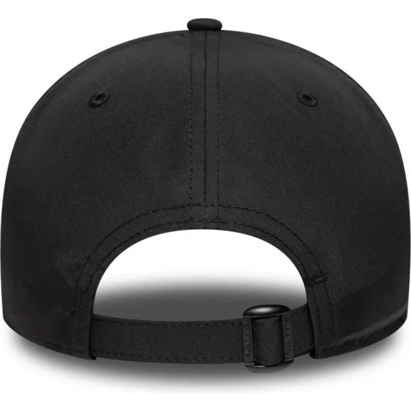 schwarze-verstellbare-curved-cap-9forty-reflective-von-manchester-united-football-club-premier-league-von-new-era