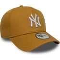 new-era-curved-brim-9forty-e-frame-league-essential-new-york-yankees-mlb-brown-snapback-cap
