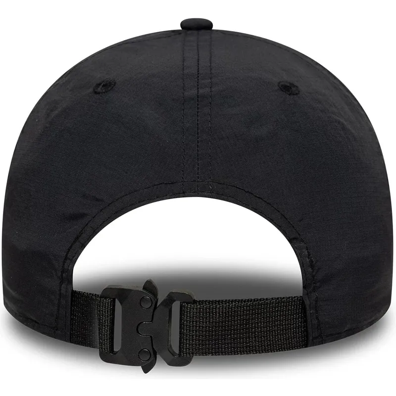 siltovky-zaoblena-cierna-nastavitelny-pasik-9forty-m-crown-sport-new-era