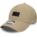 cap-zaoblena-beige-adjustable-strap-9forty-m-crown-new-era