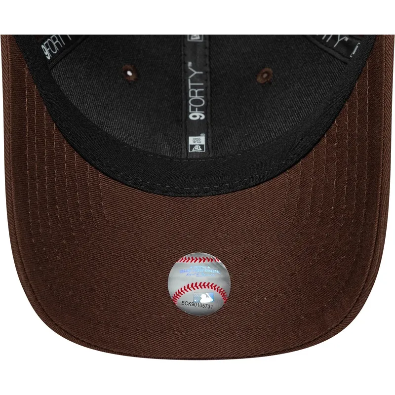 cap-zaoblena-brown-snapback-9forty-m-crown-new-york-yankees-mlb-new-era