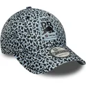 gorra-curva-leopardo-ajustable-9forty-m-crown-de-racing-bulls-f1-team-formula-1-de-new-era