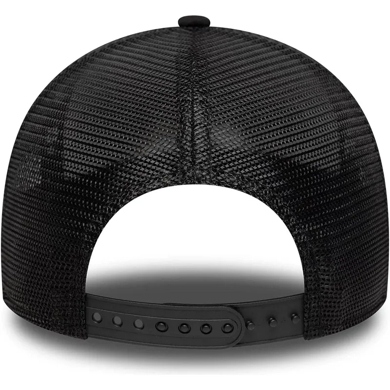 siltovky-zaoblena-kamionista-cierna-snapback-9forty-m-crown-graphic-new-era