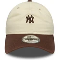 gorra-curva-beige-y-marron-ajustable-9twenty-mini-washed-de-new-york-yankees-mlb-de-new-era