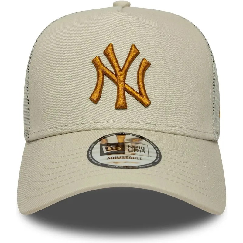 beige-trucker-cap-mit-braunem-logo-a-frame-league-essential-der-new-york-yankees-mlb-von-new-era