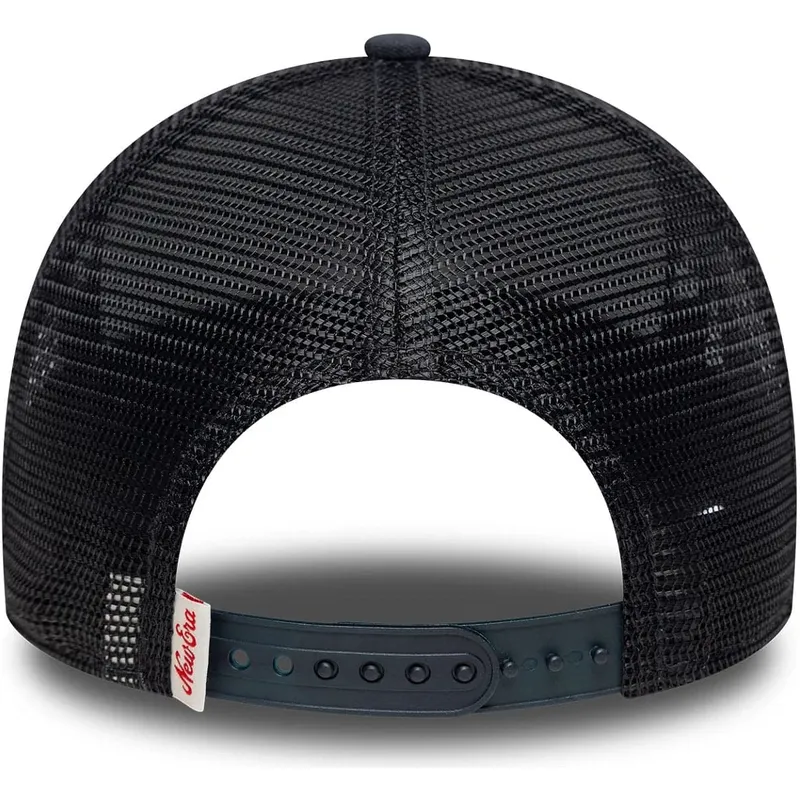 siltovka-zaoblena-tmavomodra-snapback-a-frame-oval-canvas-distress-new-era