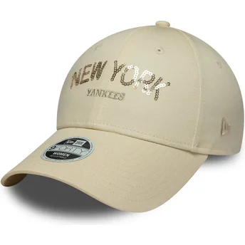 Cap zaoblená beige adjustable strap 9FORTY Sequin Wordmark New York Yankees MLB New Era