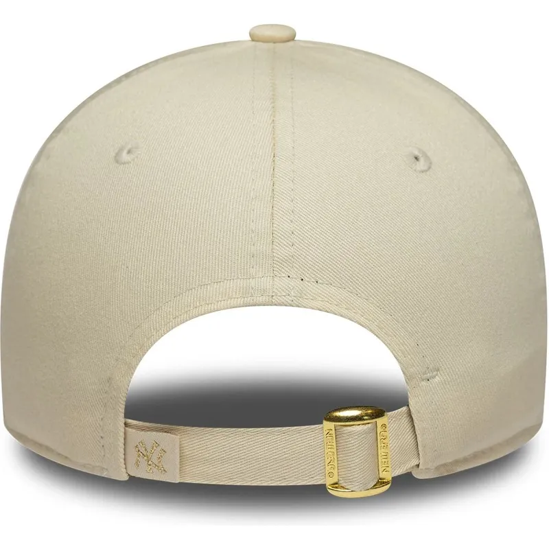 cap-zaoblena-beige-adjustable-strap-9forty-sequin-wordmark-new-york-yankees-mlb-new-era