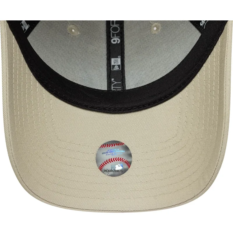 cap-zaoblena-beige-adjustable-strap-9forty-floral-icon-new-york-yankees-mlb-new-era
