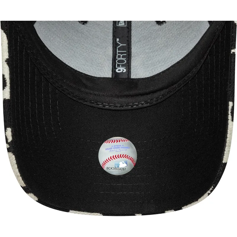 siltovka-zaoblena-cierna-nastavitelny-9forty-cow-midi-new-york-yankees-mlb-new-era