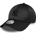 siltovka-zaoblena-cierna-snapback-9forty-satin-new-york-yankees-mlb-new-era