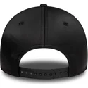cap-zaoblena-black-snapback-9forty-satin-new-york-yankees-mlb-new-era
