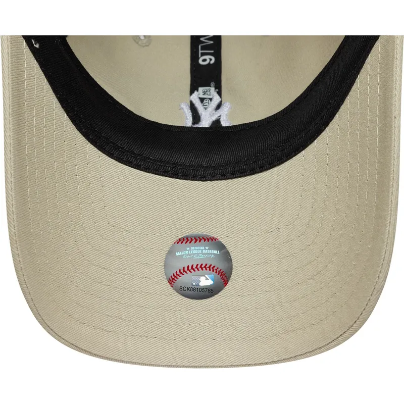 cap-zaoblena-beige-adjustable-strap-9twenty-washed-mini-new-york-yankees-mlb-new-era