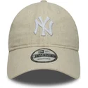 cap-zaoblena-beige-adjustable-strap-9twenty-linen-new-york-yankees-mlb-new-era