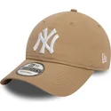 siltovky-zaoblena-hneda-nastavitelny-pasik-claro-9twenty-league-essential-new-york-yankees-mlb-new-era