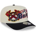 beige-und-schwarze-gebogene-snapback-kappe-9fifty-a-frame-classic-der-atlanta-braves-mlb-von-new-era