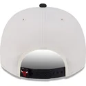 beige-und-schwarze-gebogene-snapback-kappe-9fifty-a-frame-classic-der-chicago-bulls-nba-von-new-era