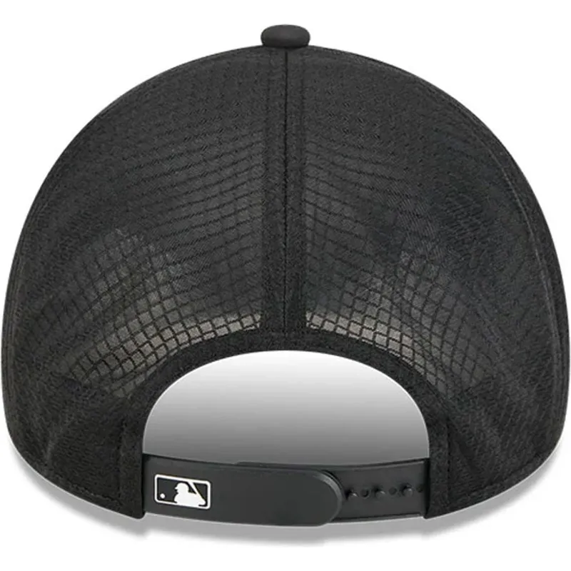 siltovka-zaoblena-cierna-snapback-9forty-apex-bp-chi-chicago-white-sox-mlb-new-era