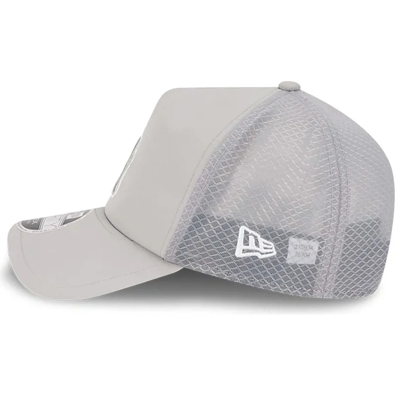 cap-zaoblena-gray-snapback-9forty-apex-batting-practice-new-york-yankees-mlb-new-era