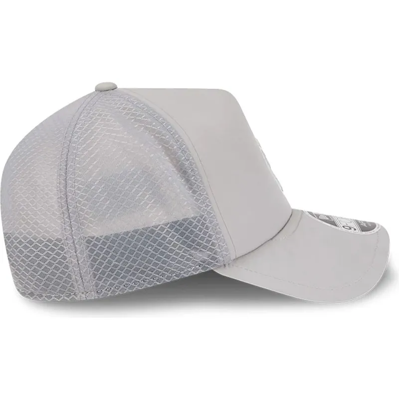 cap-zaoblena-gray-snapback-9forty-apex-batting-practice-new-york-yankees-mlb-new-era