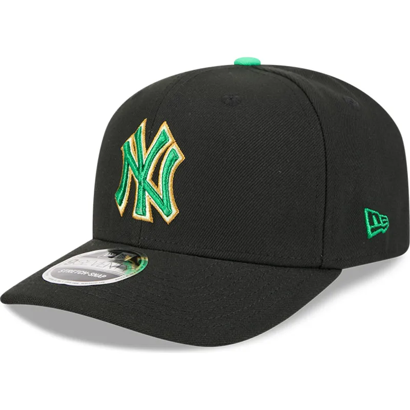 schwarze-gebogene-snapback-kappe-9seventy-stretch-snap-saint-patrick-s-day-der-new-york-yankees-mlb-von-new-era
