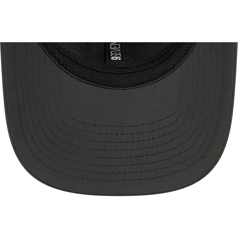 cap-zaoblena-black-snapback-9seventy-stretch-snap-clubhouse-new-york-yankees-mlb-new-era