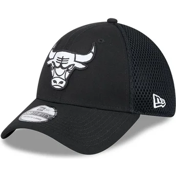 New Era 39THIRTY Evergreen Neo Chicago Bulls NBA Black Fitted Trucker Hat