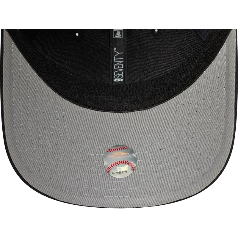 siltovka-zaoblena-tmavomodra-snapback-9seventy-stretch-snap-evergreen-detroit-tigers-mlb-new-era