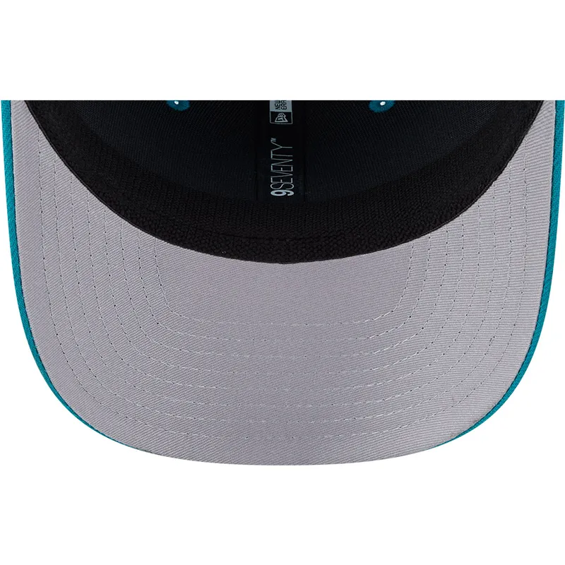 siltovka-zaoblena-modra-snapback-9seventy-stretch-snap-evergreen-helmet-miami-dolphins-nfl-new-era