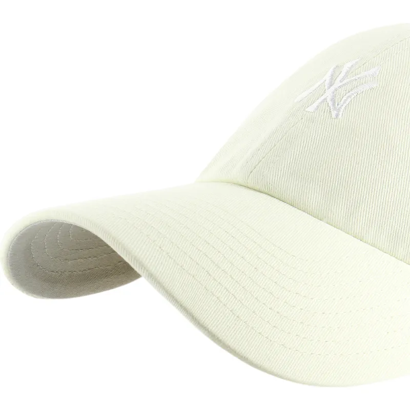 cap-zaoblena-yellow-adjustable-strap-claro-clean-up-base-runner-new-york-yankees-mlb-47-brand