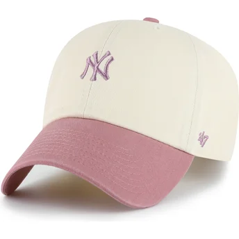 Gorra curva beige y rosa ajustable Clean Up Base Runner Two Tone de New York Yankees MLB de 47 Brand