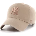 siltovka-zaoblena-hneda-nastavitelny-clean-up-no-loop-label-new-york-yankees-mlb-47-brand