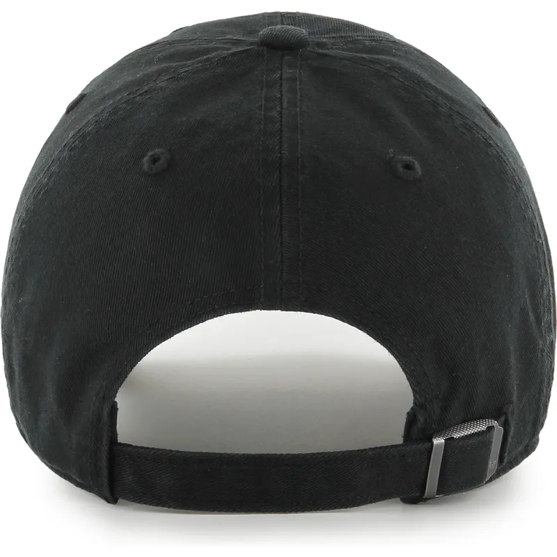 cap-zaoblena-black-adjustable-strap-clean-up-base-runner-script-new-york-yankees-mlb-47-brand