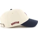 beige-und-marineblaue-verstellbare-gebogene-kappe-clean-up-base-runner-sure-shot-two-tone-der-boston-red-sox-mlb-von-47-brand
