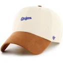 beige-und-braune-verstellbare-gebogene-kappe-clean-up-mini-script-suede-visor-der-los-angeles-dodgers-mlb-von-47-brand