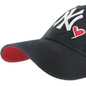 cap-zaoblena-black-adjustable-strap-clean-up-heart-icon-new-york-yankees-mlb-47-brand