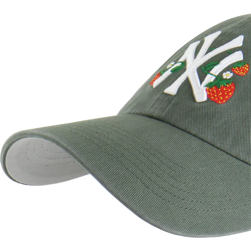 grune-verstellbare-curved-cap-clean-up-icon-alt-strawberry-der-new-york-yankees-mlb-von-47-brand